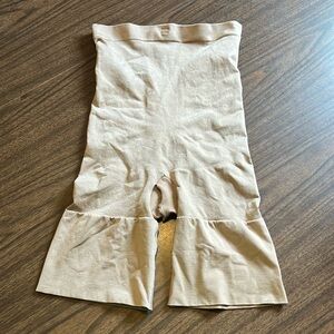 LAST CHANCE Spanx by Sara Blakely XL High Waisted Mid Thigh Shapewear